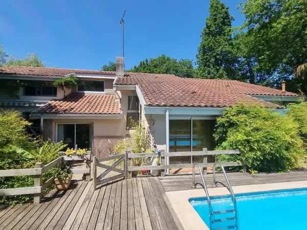 Maison 6 pièces 140 m²