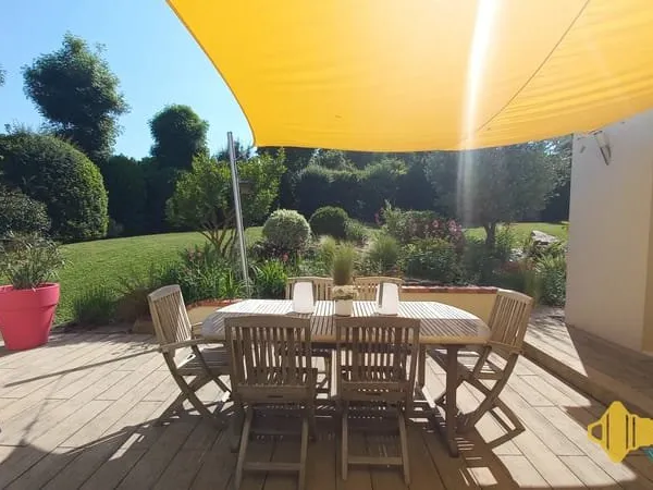 Maison familiale au calme