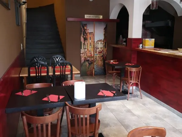 Fond de Commerce / Pizzeria 40 couverts+18 couverts Terrasse