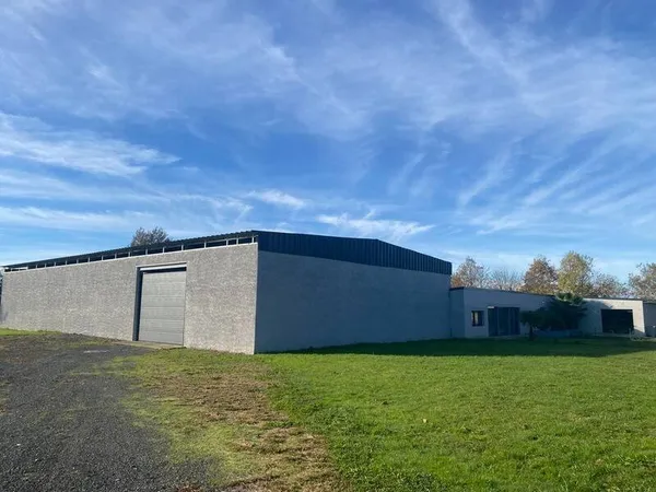 Maison 6 pièces 720 m²