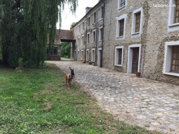 F4 de 95 m2 dans maison familiale