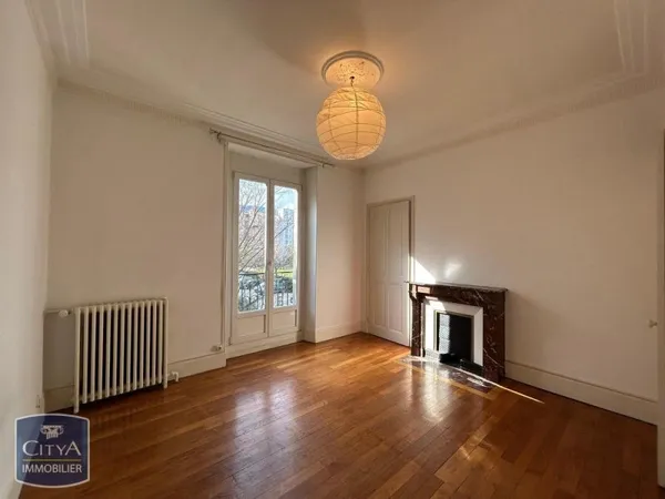 Appartement 2 pièces 56 m²
