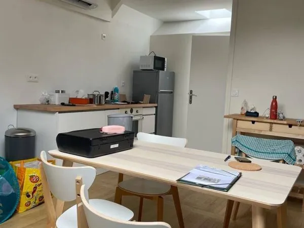 Appartement 1 pièce 84 m²