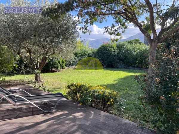 Maison de plain-pied 5 pièces 130 m²