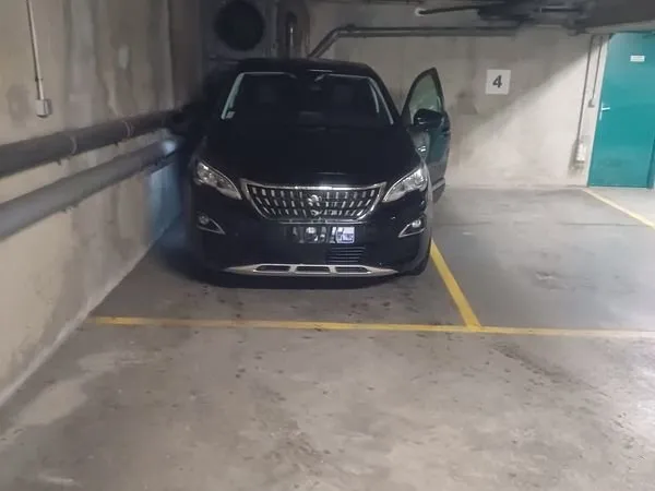 Location parking Puteaux centre