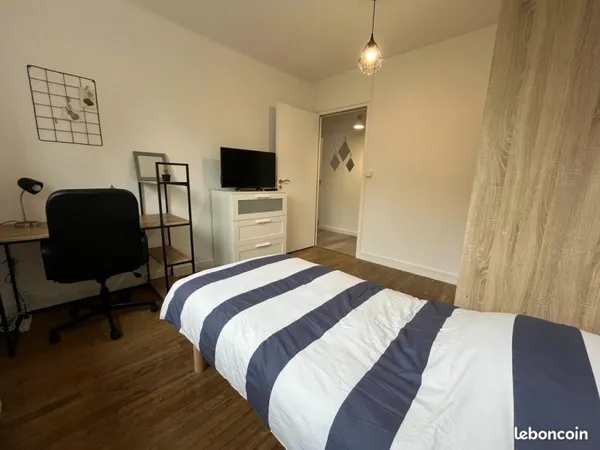 Chambre meublée en colocation à Saint-Brieuc, Centre Ville, Charner, Ste Thérèse