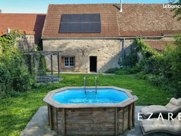 Maison de village 8 pièces 231 m²