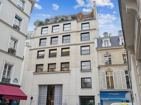 Bureaux 326 m²