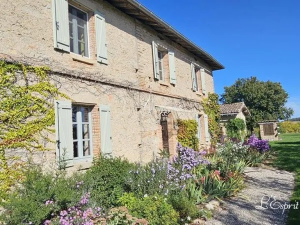 Maison de luxe 10 pièces 298 m²