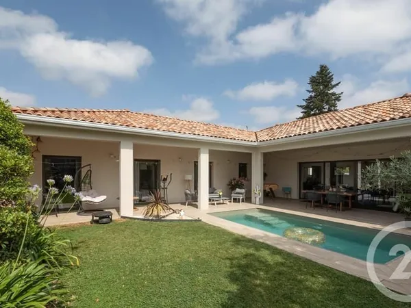 Maison 4 pièces 145 m²