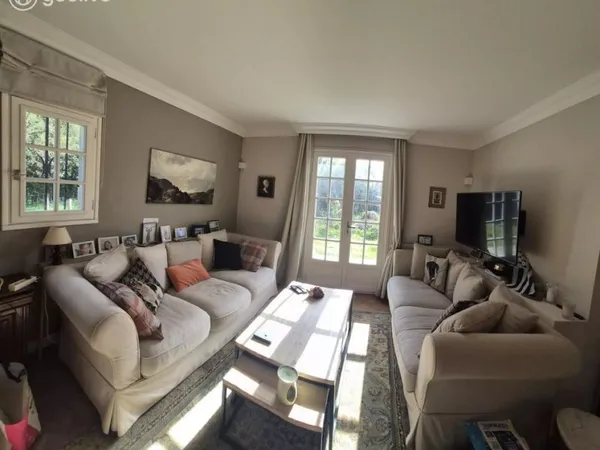Maison 8 pièces 142 m²