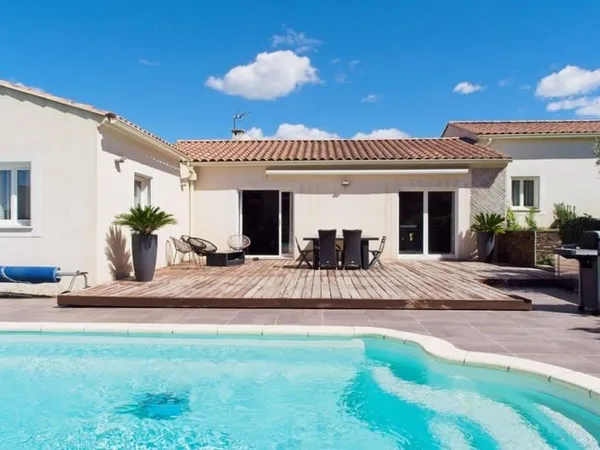 Maison 5 pièces 210 m²