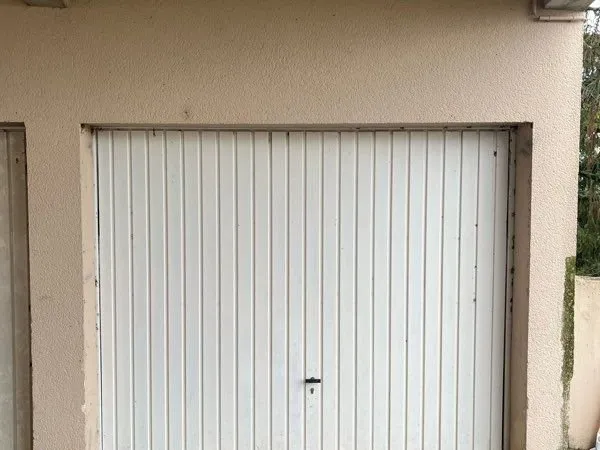 Garage / box