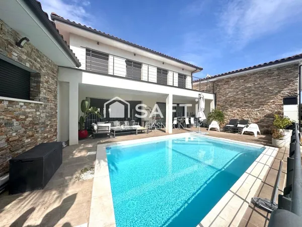 Coup de coeur assuré ! Maison contemporaine avec piscine à 15 min de Montpellier