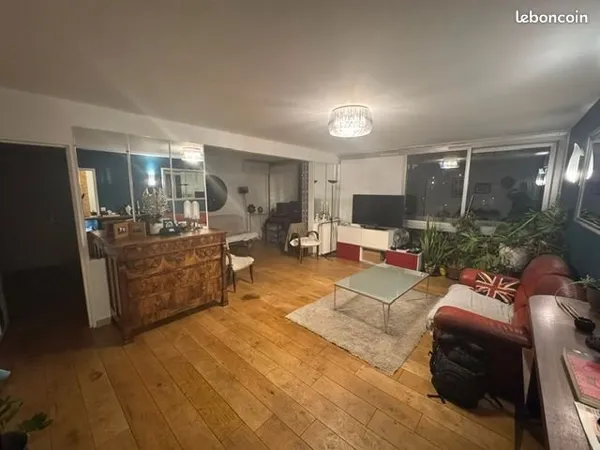 Appartement 2 pièces 74 m²