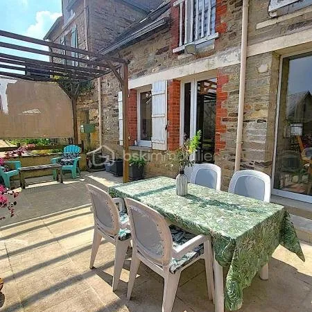 Maison en pierre de charme - Bourg-des-Comptes Au coeur du site prisé de La Courbe · 5 min gare SNCF