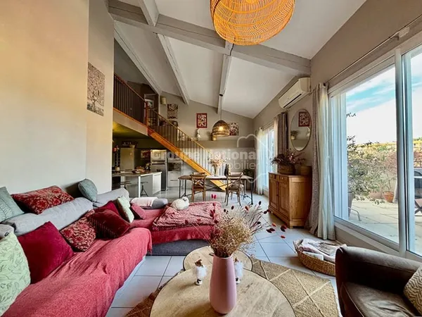 Appartement Nimes 6 pièce(s) 121.41m2 (dont 150 m² utile ) Terrasse / 2 parkings et cave