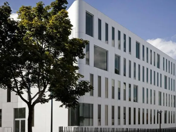 Bureaux 4211 m²