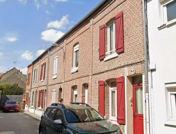Amiens secteur la hotoie : jolie maison amienoise t3