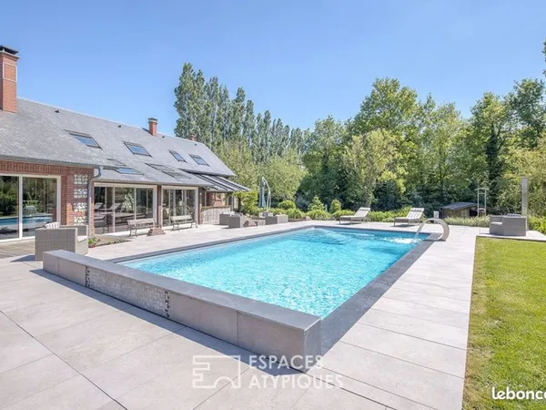 Propriété 8 pièces 339 m²