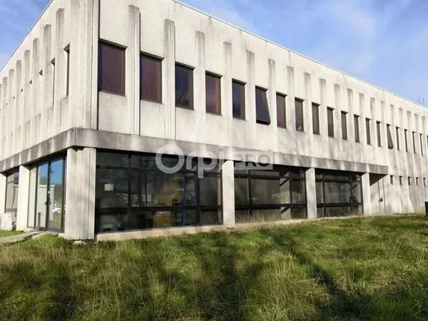 Bureaux 245 m²