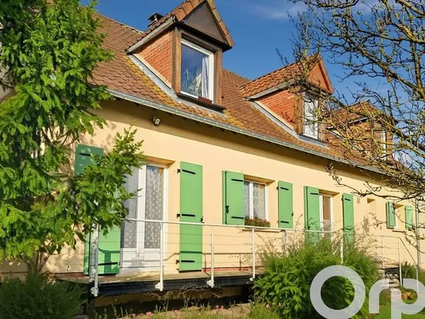 Maison 8 pièces 183 m²