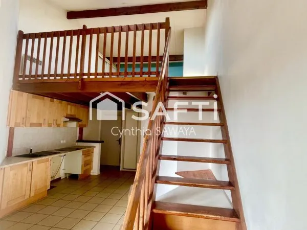 Appartement duplex avec balcon et chambre en mezzanine