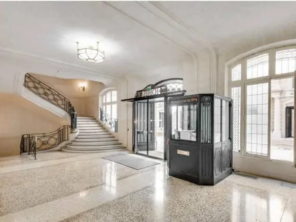 Bureaux 1041 m²
