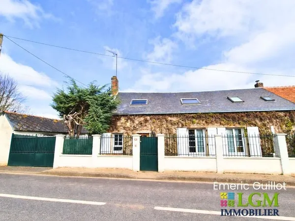 Maison familiale - Terrain clos - Garage - 4 Chambres - un Bureau - Villemardy (à 16 km de Vendôme)