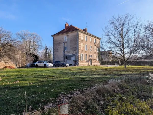 Maison de caractère Idéale pour projet de chambres d'hôtes
