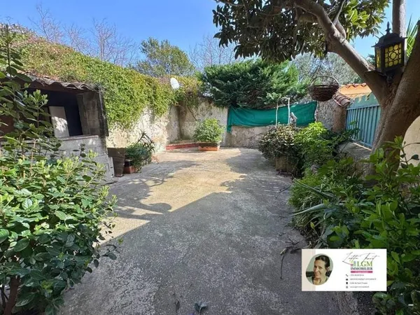 Maison de village 135 m² avec cour intérieure - charme & potentiel