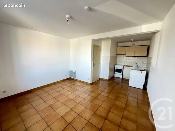Studio 1 pièce 23 m²