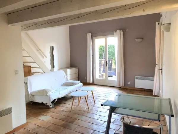 Loue loft meublé avec chambre a l'etage 42m²