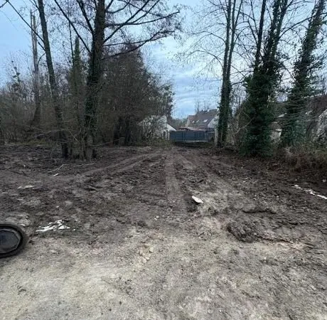 Terrain constructible 1200 m² divisible Bruyères-le-Châtel