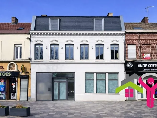 Immeuble professionnel - Emplacement premium au coeur de Denai