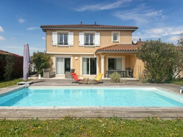 Villa 6 pièces 130 m²