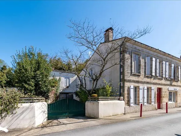 Maison 6 pièces 204 m²
