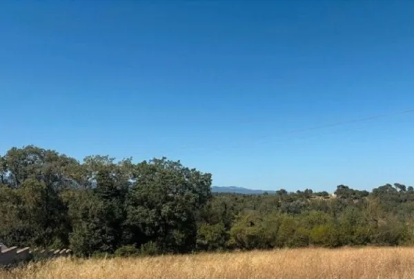 Terrain 1810 m²