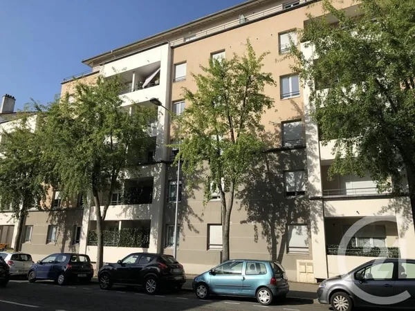 Parking 13 m²