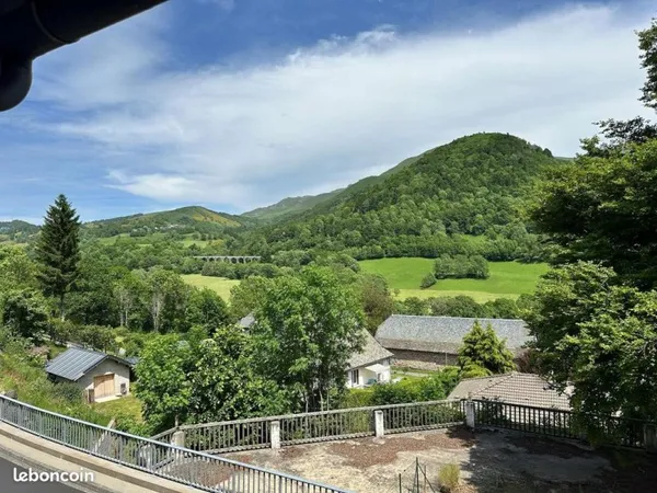 Local commercial 1262 m² Saint-Jacques-des-Blats