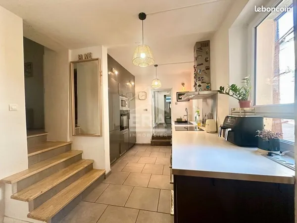 Appartement 6 pièces 136 m²