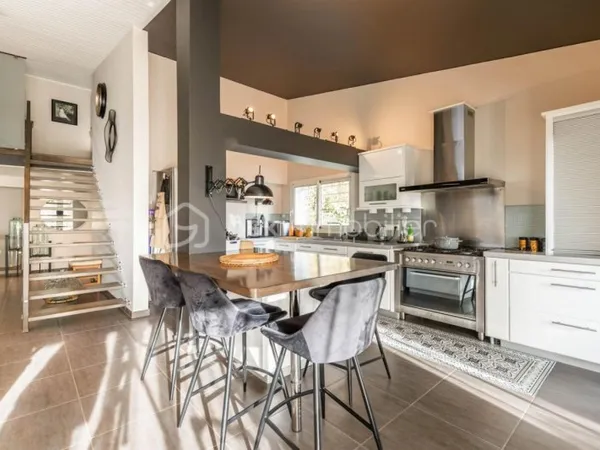 EXCLUSIVITE SUPERBE VILLA ANNECY LE VIEUX