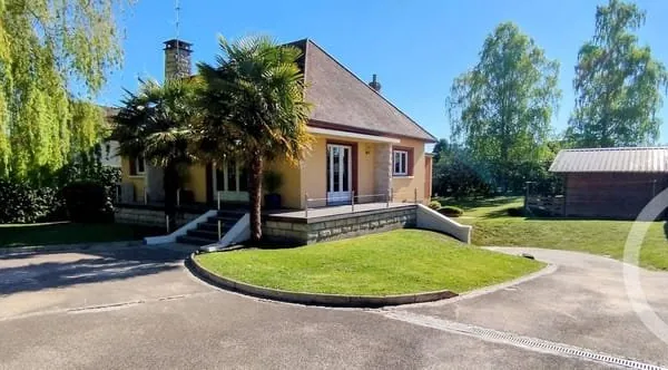 Maison 8 pièces 140 m²