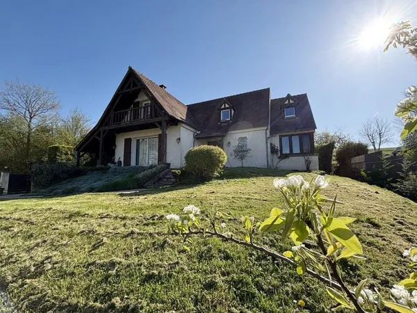MASION DE CARACTERE 180m2- MORTEFONTAINE-EN-THELLE
