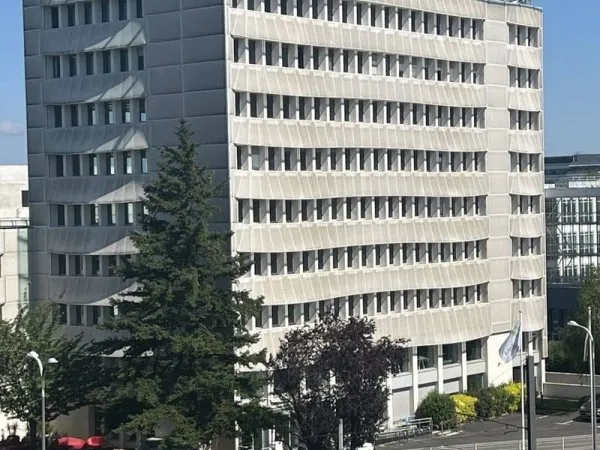 Bureaux 4755 m²