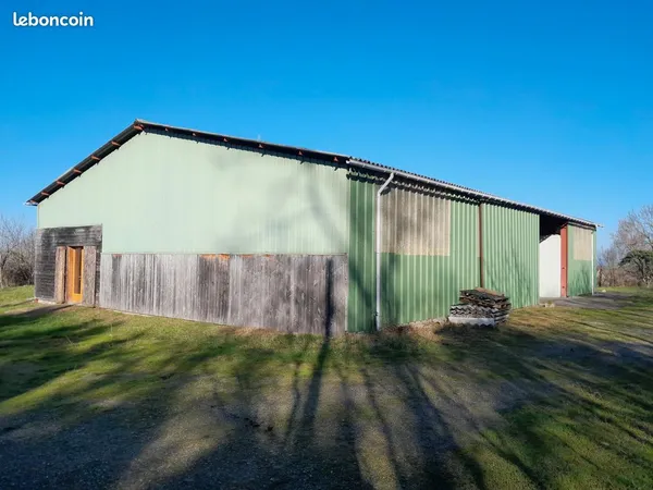 Vends entrepôt 400m2