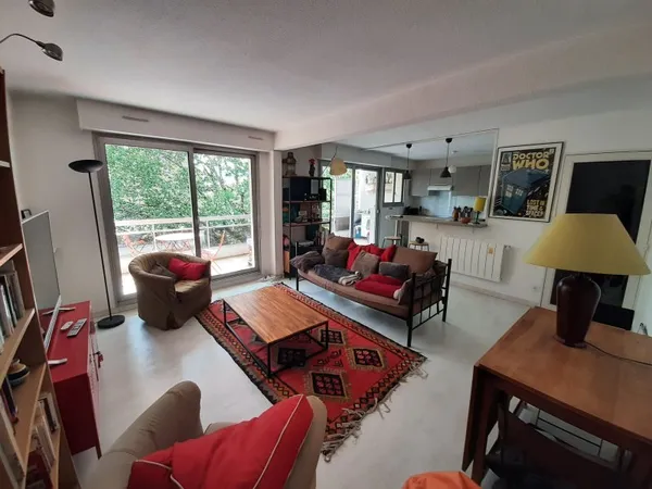 Loue 1 chambre de 11m² (colocation 2 étudiants) dans appartement