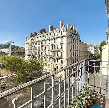 Appartement 6 pièces 201 m²