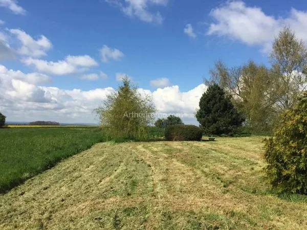 Terrain 810 m²