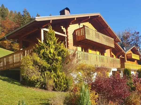 Grand Chalet dans un Bel Emplacement dans la Région d'Abondance